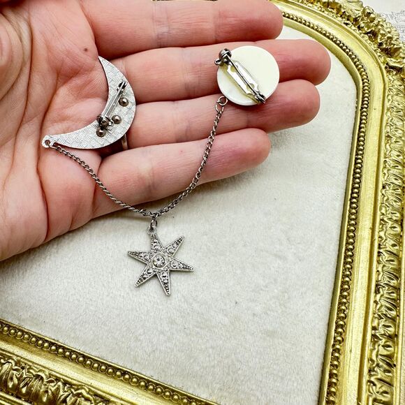 Vintage Jewelry Man in the Moon Brooch Pin - Picture 5 of 5